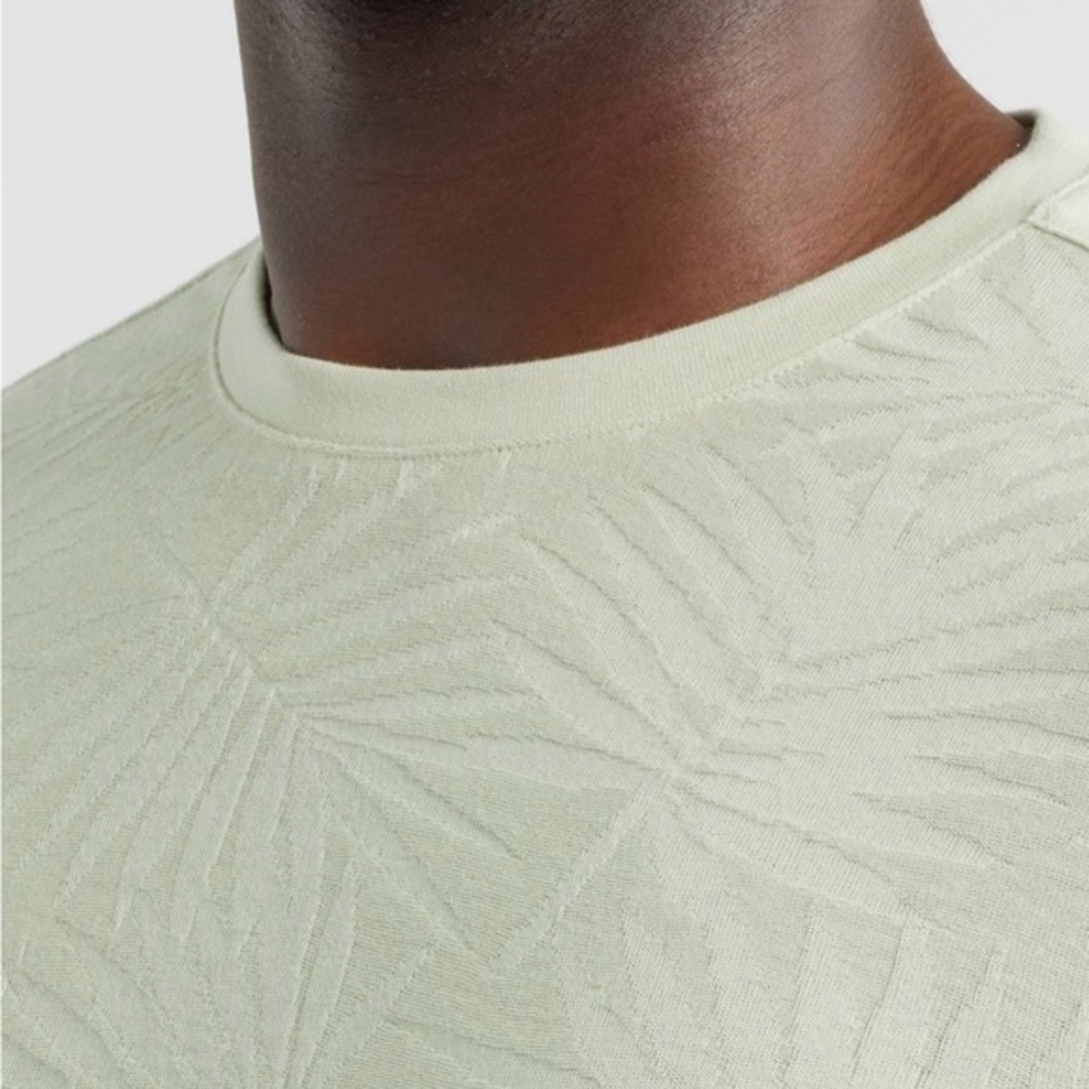 Robert Barakett Sivero Embossed T-shirt Size Large EUC From Nordstrom